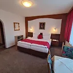 Gaestehaus Burgi Πανσιόν
