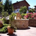 Πανσιόν Gaestehaus Burgi 3*