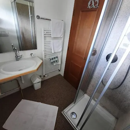 Vendégház Gaestehaus Burgi