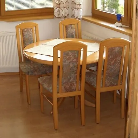 Vendégház Gaestehaus Burgi Fügen