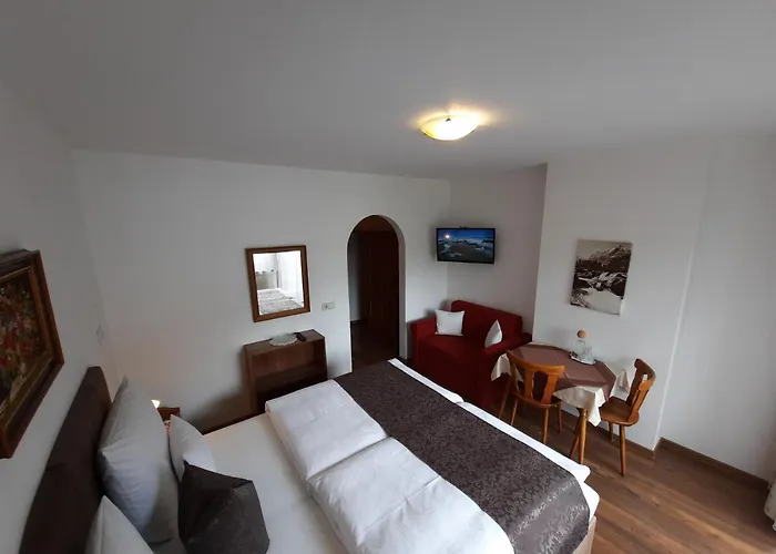 Gaestehaus Burgi Guest house Fuegen