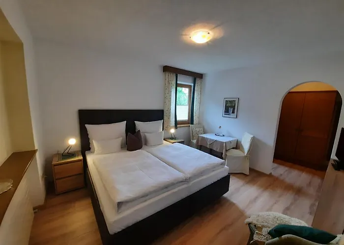 Gaestehaus Burgi Fügen