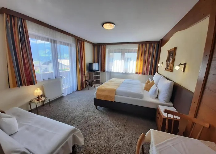 Gaestehaus Burgi 3* Fuegen