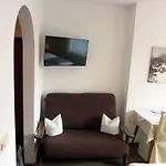 Penzion Gaestehaus Burgi 3*