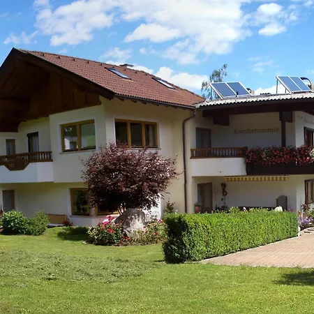 Penzion Gaestehaus Burgi 3*