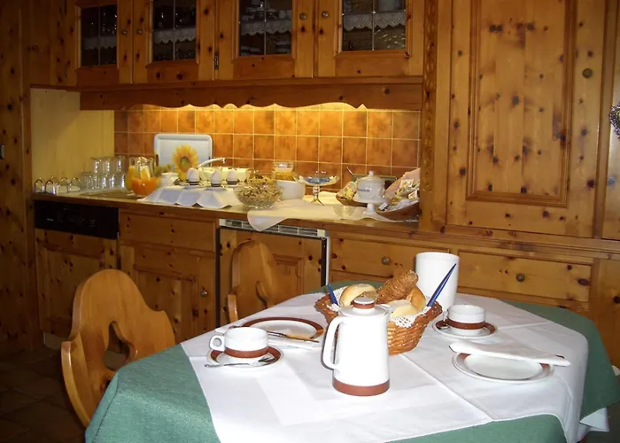 Pensjonat Gaestehaus Burgi